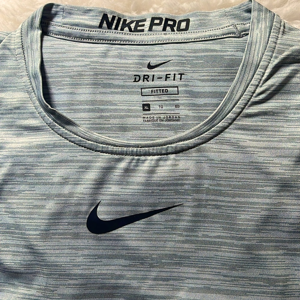 Nike Pro Men's Dri-FIT Slim Fit Long-Sleeve Top, XL - Picture 6 of 8